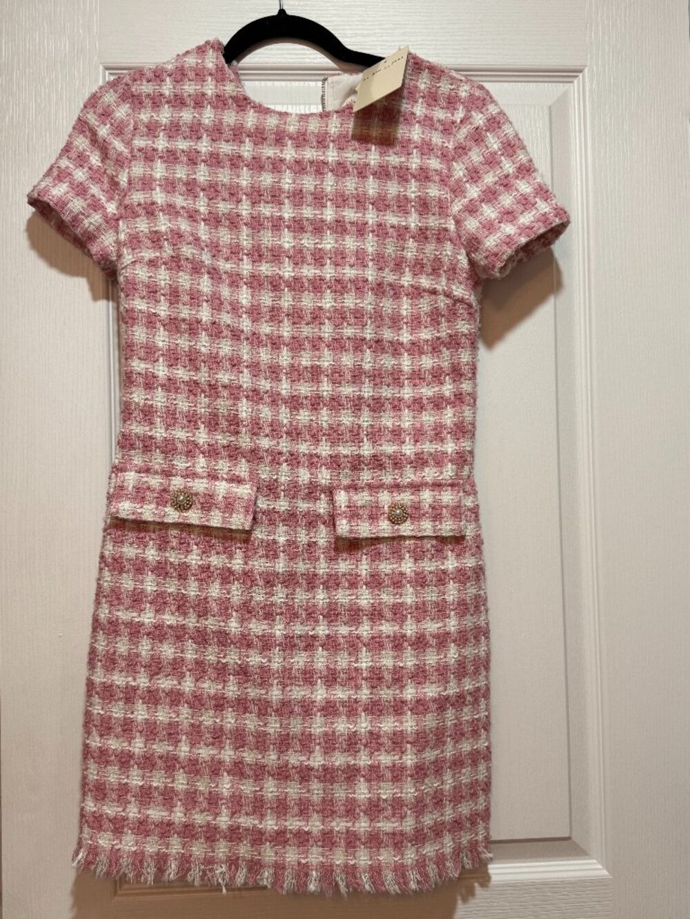 Bebop NWT Pink Tweed Shift Dress Size Small Frayed Hem Pearl Button Detail